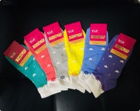 konservirovannye-nosochki-lyubimoj-mamy-originalnyj-podarok-mame-na-8-marta 4